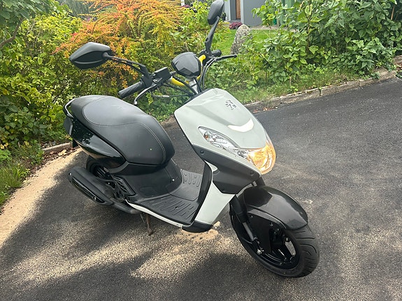 Peugeot Streetzone 3 of 7