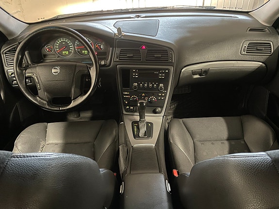 Volvo V70 9 of 20