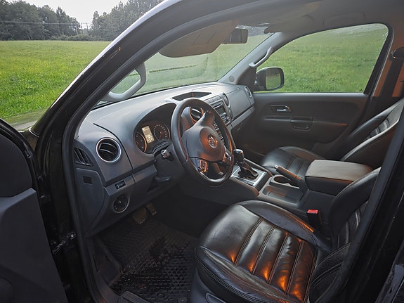 Volkswagen Amarok 5 of 8