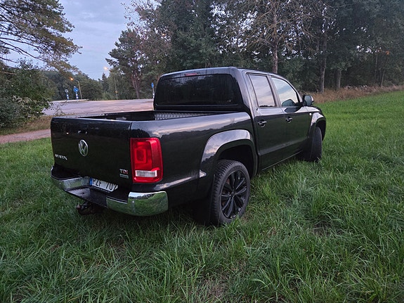 Volkswagen Amarok 8 of 8