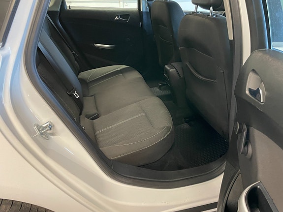 Opel Astra 18 of 22