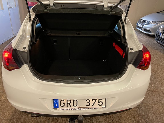 Opel Astra 19 of 22
