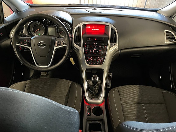 Opel Astra 12 of 22