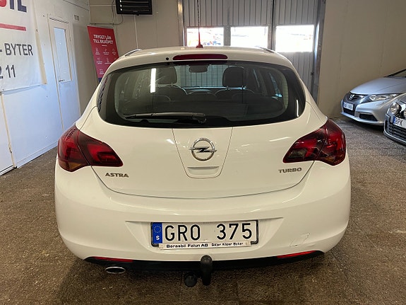 Opel Astra 4 of 22