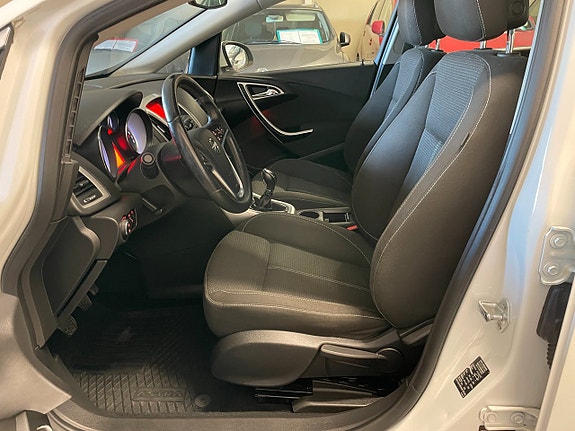 Opel Astra 9 of 22