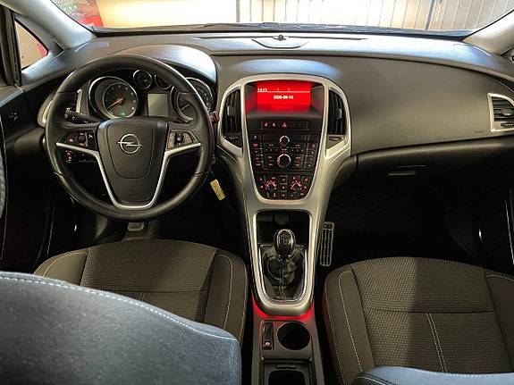 Opel Astra 11 of 22