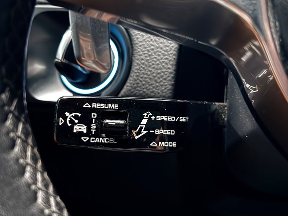Porsche Cayenne 30 of 30
