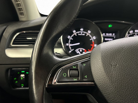 Skoda Superb 15 of 27