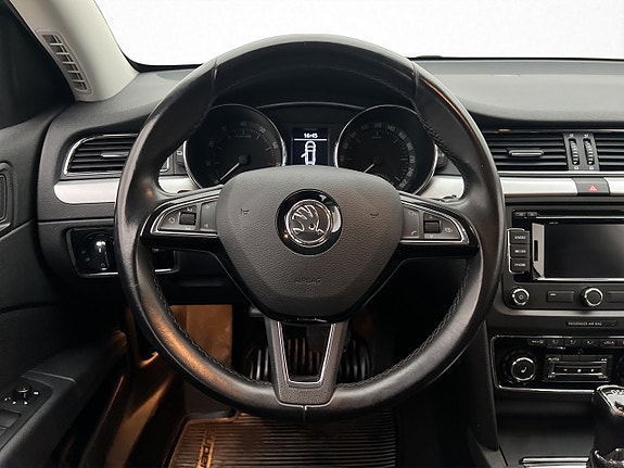 Skoda Superb 11 of 27