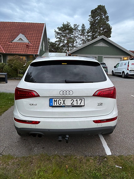 Audi Q5 2 of 7