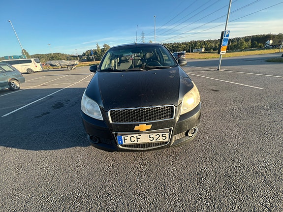 Chevrolet Aveo 3 of 9