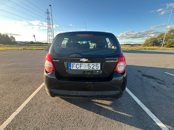 Chevrolet Aveo 4 of 9