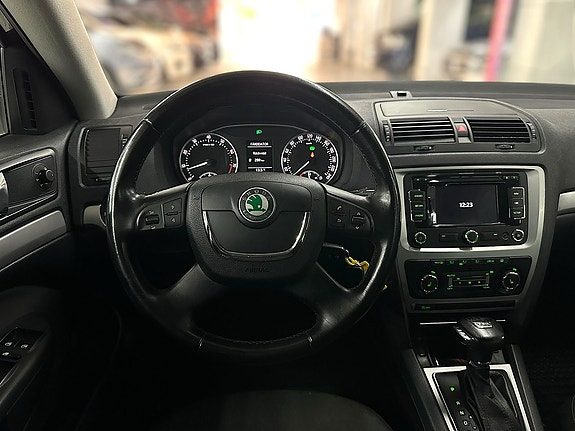 Skoda Octavia 6 of 9