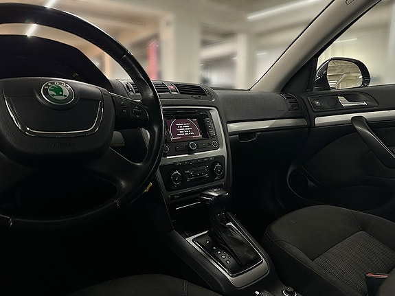 Skoda Octavia 4 of 9