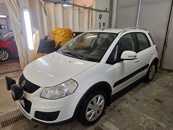 Suzuki SX4 11 of 21