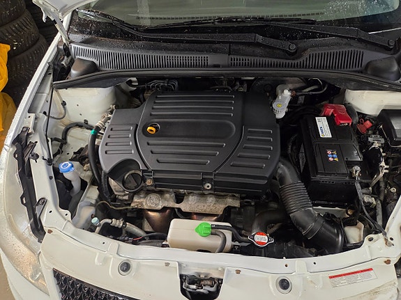 Suzuki SX4 14 of 21