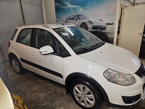 Suzuki SX4 10 of 21