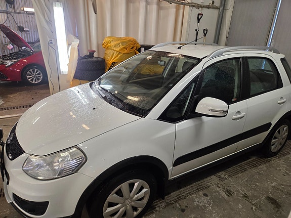 Suzuki SX4 9 of 21