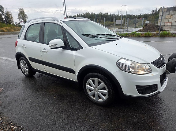 Suzuki SX4 4 of 14
