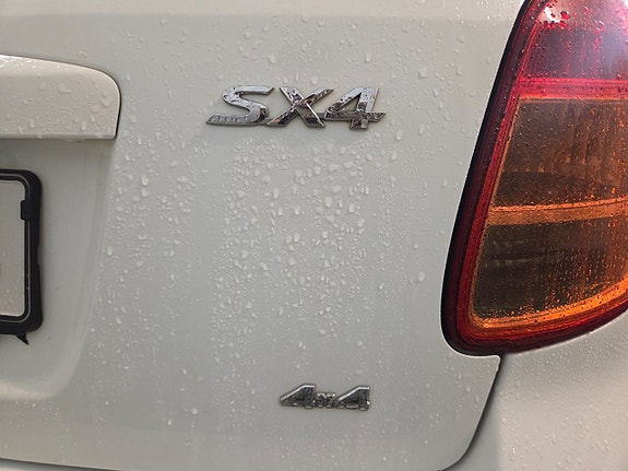 Suzuki SX4 21 of 21