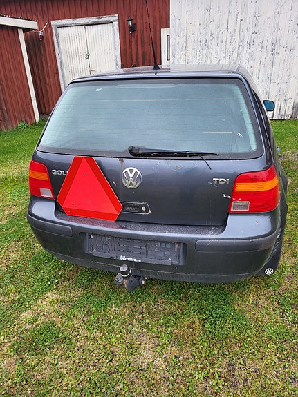 Volkswagen Golf IV 2 of 6