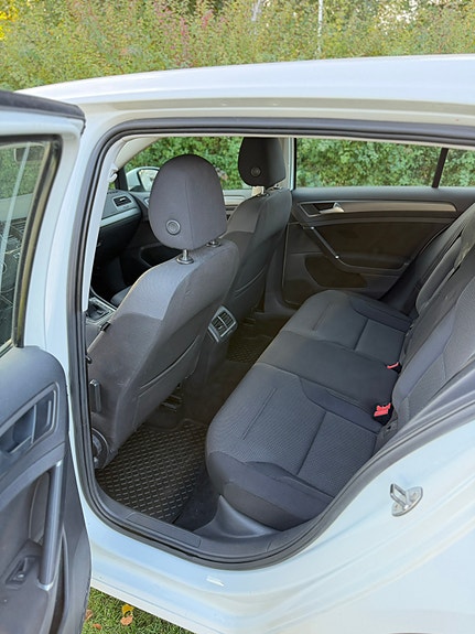 Volkswagen Golf VII 5 of 7