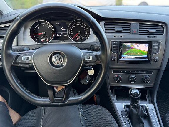 Volkswagen Golf VII 3 of 7