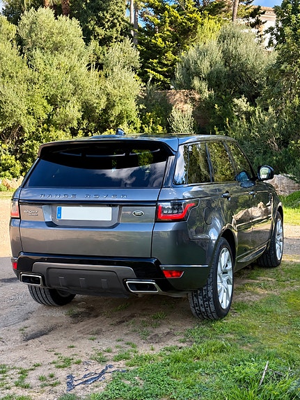 Land Rover Range Rover Sport 3 of 8