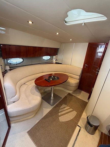 Fairline T40 med D6-310 i toppskick (42fot) 8 of 30