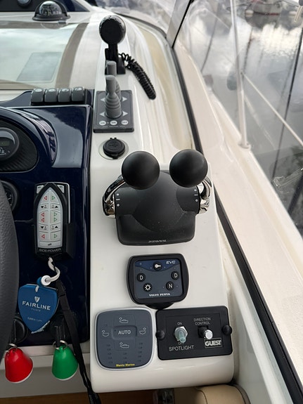 Fairline T40 med D6-310 i toppskick (42fot) 23 of 30