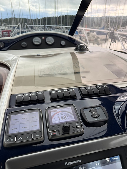 Fairline T40 med D6-310 i toppskick (42fot) 22 of 30