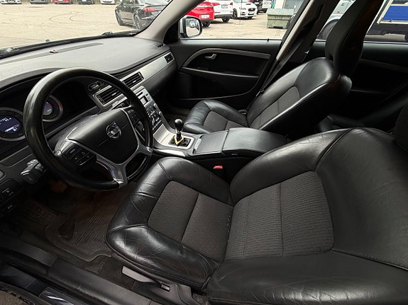 Volvo V70 7 of 7