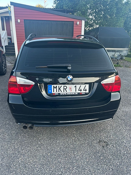 BMW 325i 5 of 9