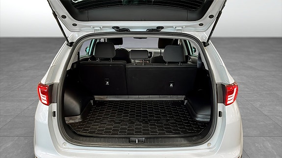 Kia Sportage 10 of 12