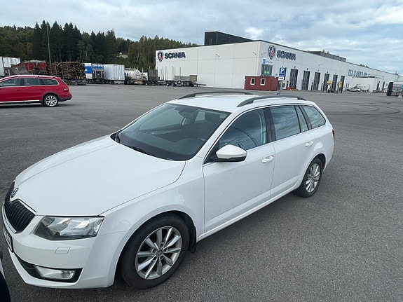 Skoda Octavia 5 of 9