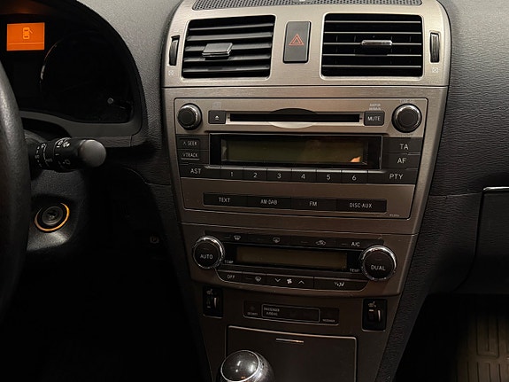 Toyota Avensis 10 of 13