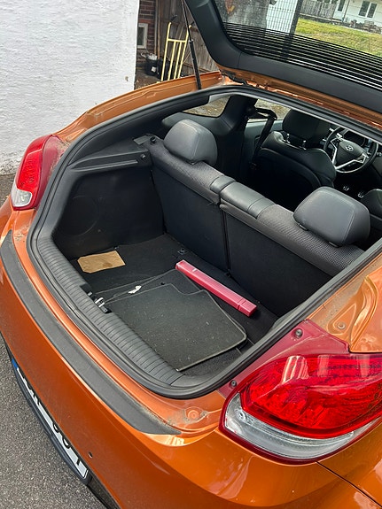 Hyundai Veloster 5 of 5