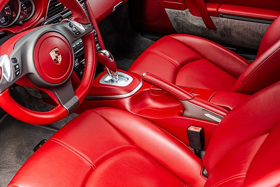 Porsche 911 Carrera S 10 of 10