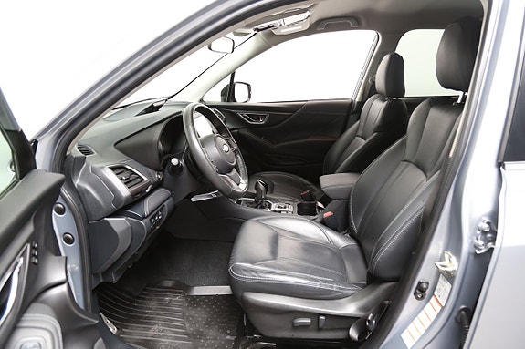 Subaru Forester 10 of 30