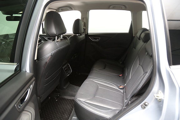 Subaru Forester 27 of 30