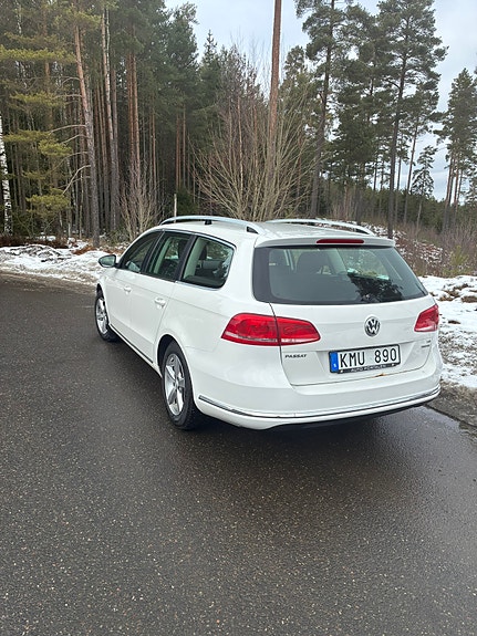 Volkswagen Passat 3 of 3