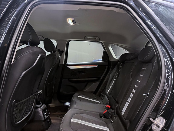 BMW 218d 13 of 13