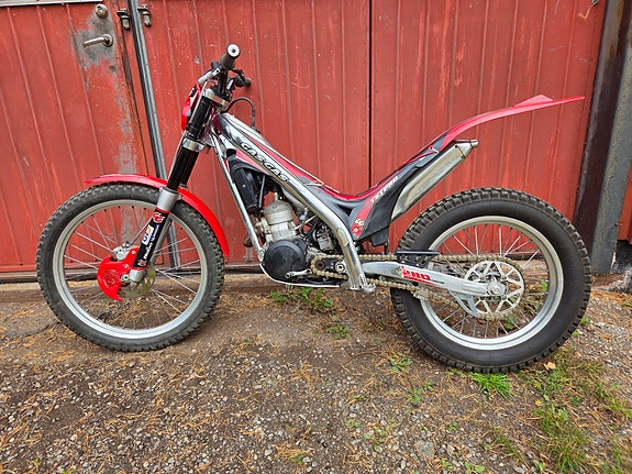 GasGas TXT Pro 280 2 of 9
