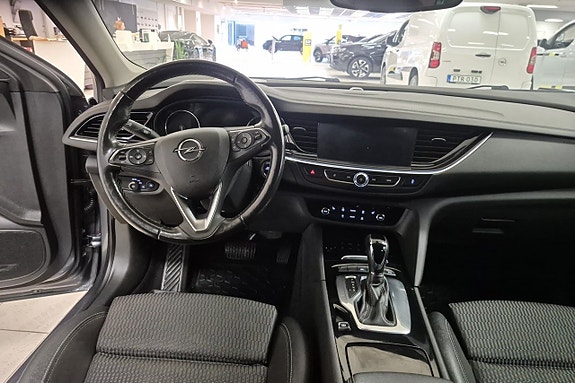 Opel Insignia 9 of 10