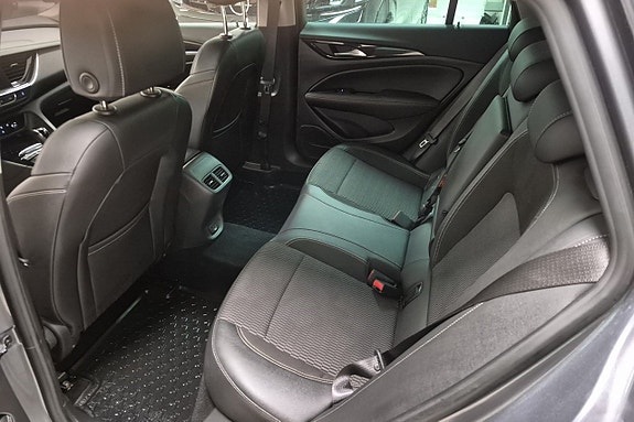 Opel Insignia 8 of 10