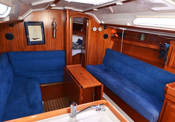 Dufour 35 22 of 24