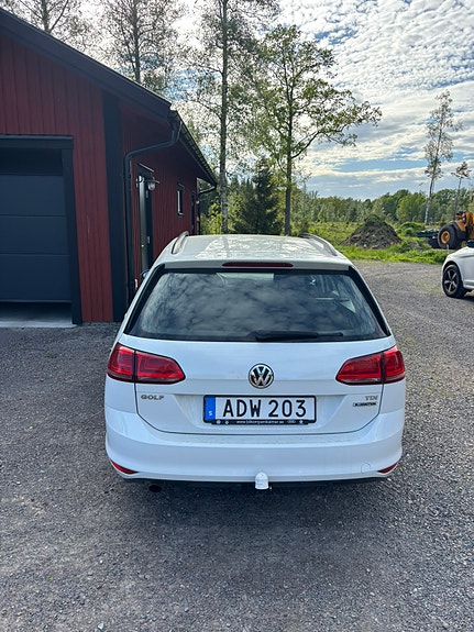 Volkswagen Golf VII 2 of 3