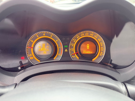 Toyota Auris 7 of 9
