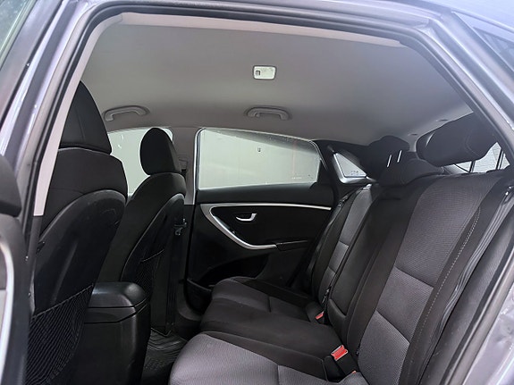 Hyundai i30 7 of 12