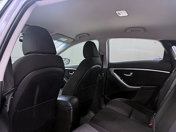 Hyundai i30 11 of 12